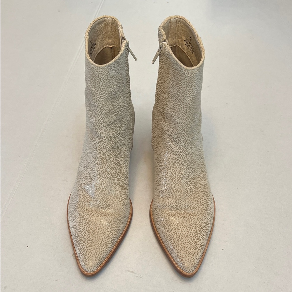 MATISSE CATY WOMEN’S CREAM LEATHER POINTY TOE ANIMAL PRINT ANKLE BOOTS SIZE 7